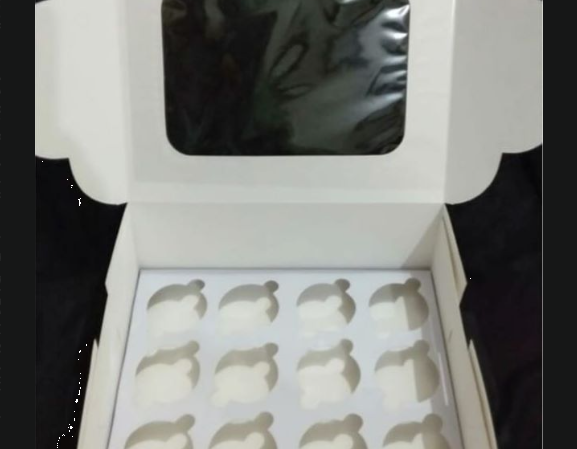 12 Cupcake Box
